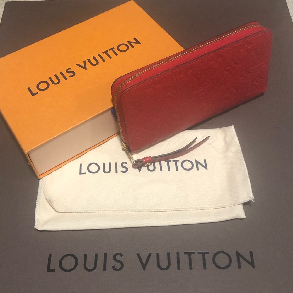 Louis Vuitton Zippy Wallet